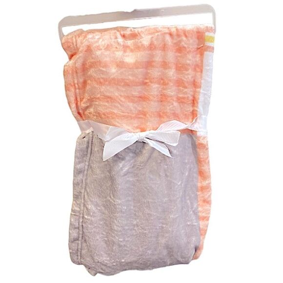 My Baby Interactive Sensory Blanket 30in x 40in Cozy - Picture 2 of 2